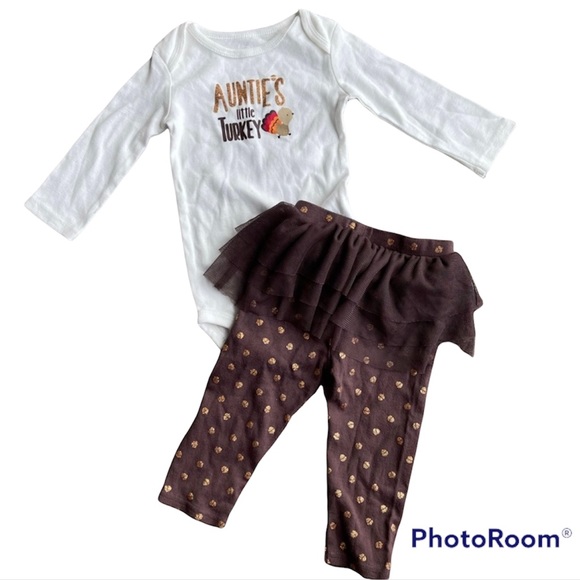 Carter’s Thanksgiving Outfit - Picture 1 of 3